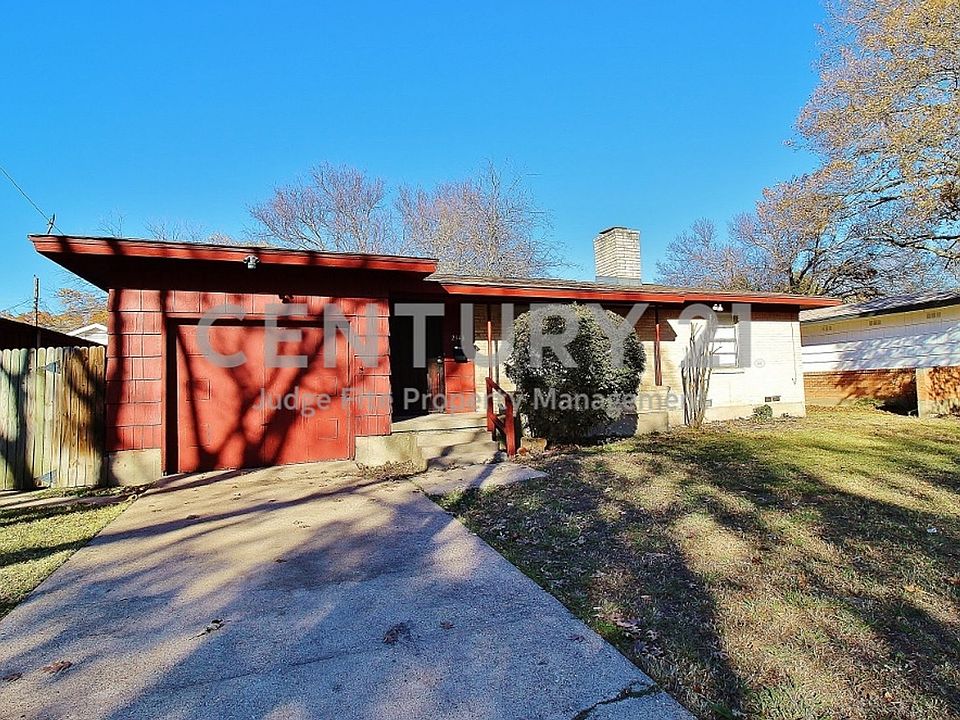 1st image of 2343 Highwood Dr