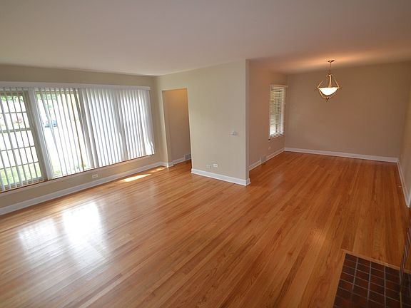 3rd image of 221 N Dryden Pl #3ILC4016