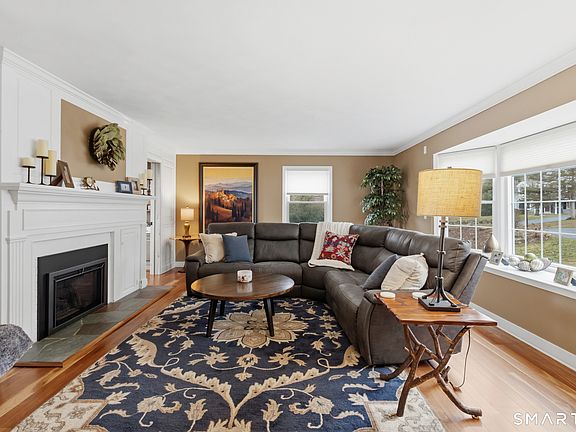 4th image of 158 Westledge Road