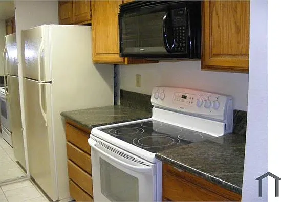 5234 Makati Cir — Photo 1