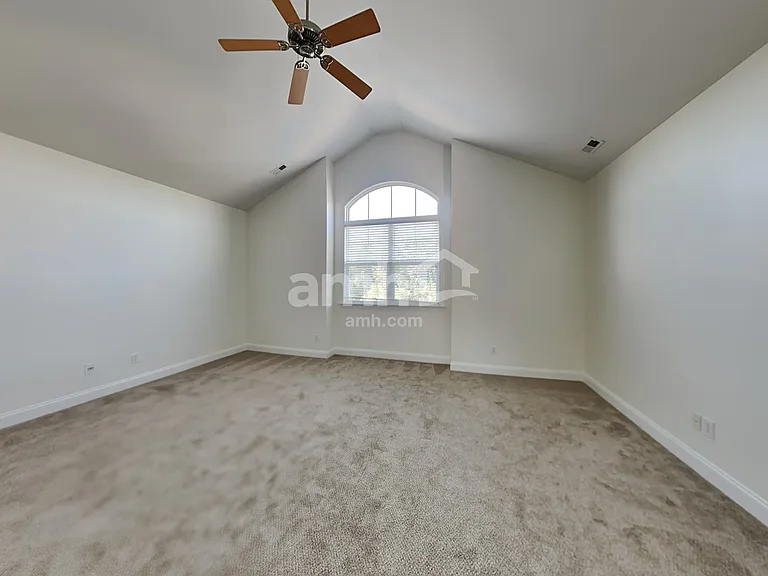 3041 Scottcrest Way — Photo 9