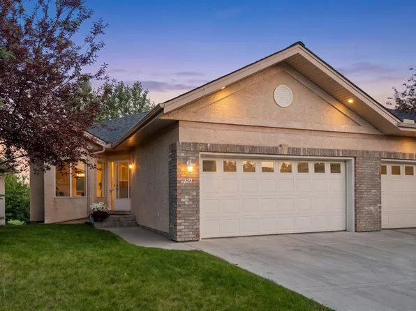 10888 SW Panorama Hills Blvd NW #121, Calgary, AB T3K 5K9