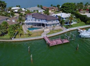886 Harbor Is, Clearwater, FL 33767