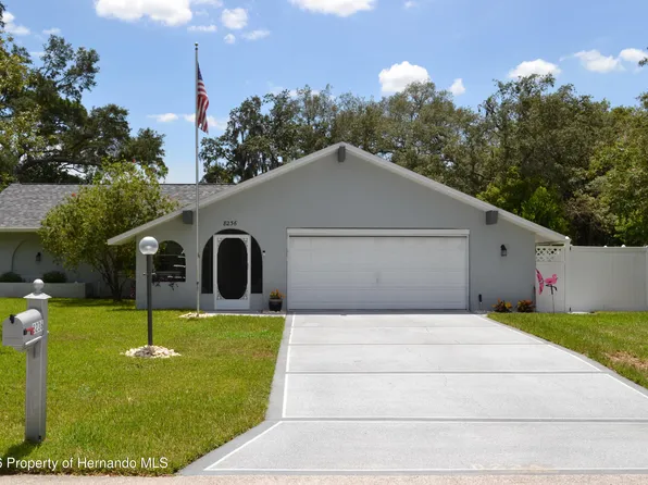 8236 Annapolis Rd, Spring Hill, FL 34606