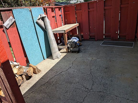 2nd image of 881-883 Modesto Ave #8