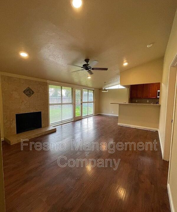 1st image of 5250 E Olive Ave