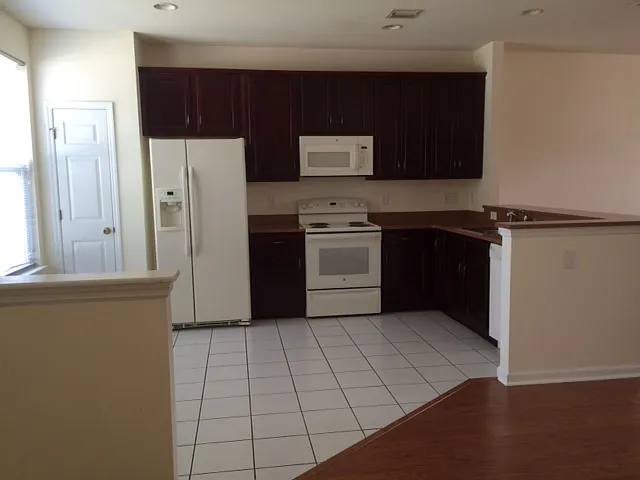 Kitchen/Pantry