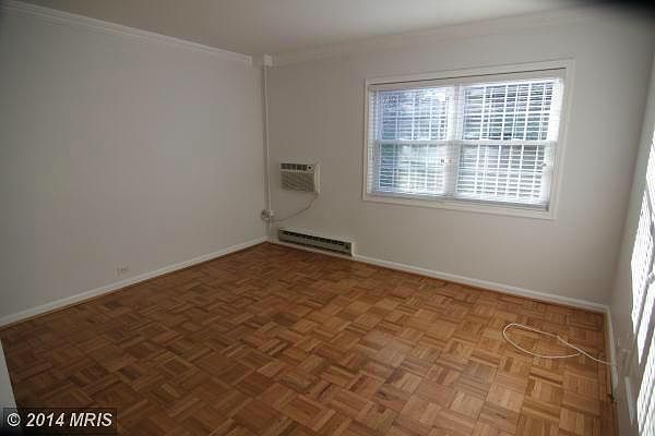 1st image of 3622 Valley Dr #3622