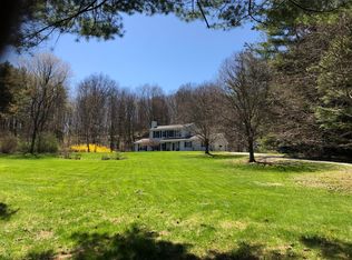 11 Woodruff Rd, West Stockbridge, MA 01266