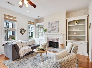 938 River Breeze Dr, Memphis, TN 38103