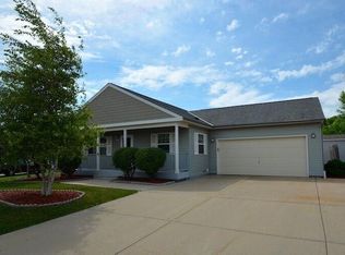 1105 Phoenix Dr, Waukesha, WI 53186