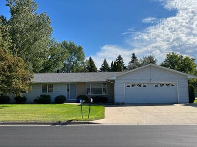 314 16th Ave SE, Devils Lake, ND, 58301