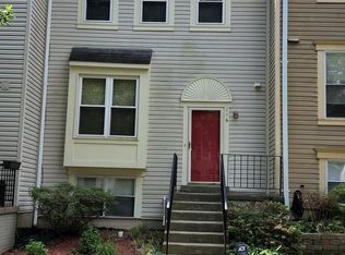 116 Kinsman View Cir, Silver Spring, MD 20901