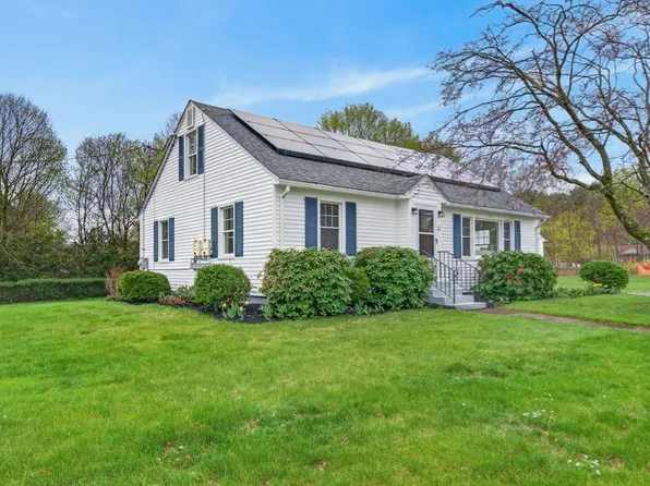 10 Oak Pond Ave, Millbury, MA 01527