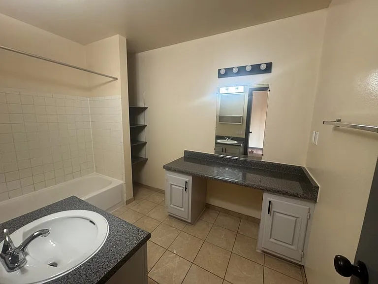 3947 S Sunset Sq — Photo 12
