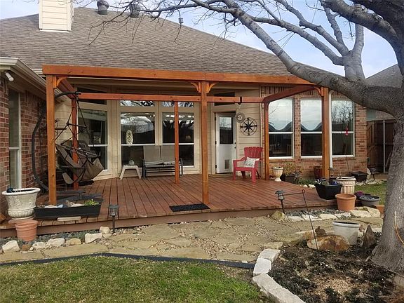 3rd image of 5616 Sugar Maple Dr