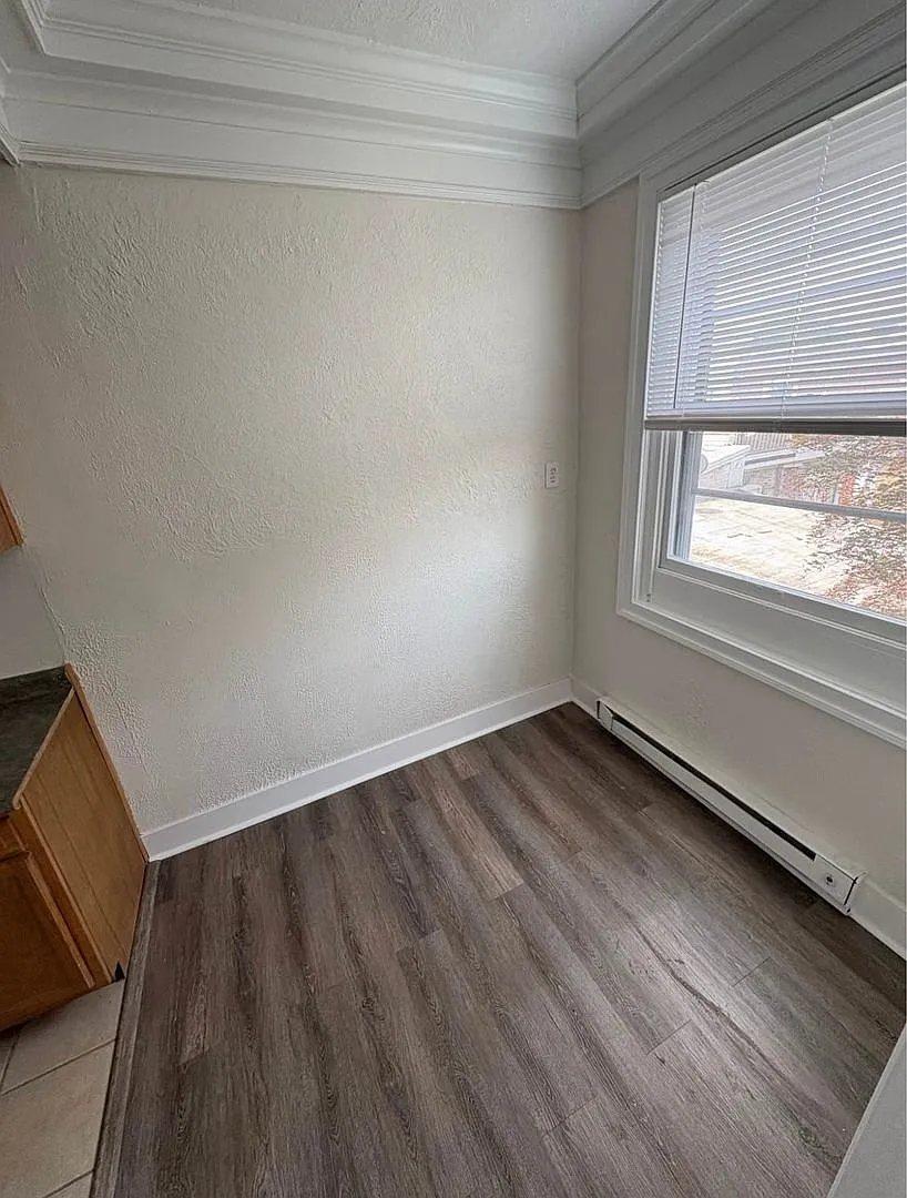 409 Walnut Street — Photo 3