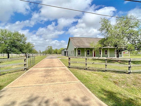 4th image of 4212 County Road 182