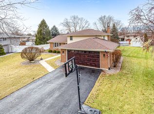 (Undisclosed Address), New Lenox, IL 60451