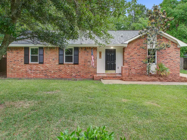 58 Oak Grove Rd, Goose Creek, SC 29445