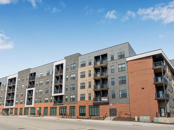 419 Donald Driver Way #1-201