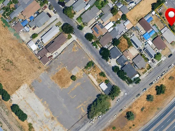 East Ct, San Jose, CA 95116
