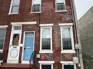 608 Point St, Camden, NJ 08102