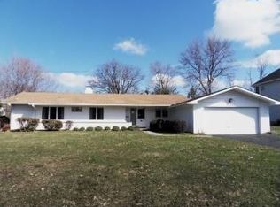 24515 Sittingbourne Ln, Beachwood, OH