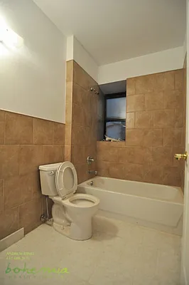 Rented by Bohemia Realty Group | media 14