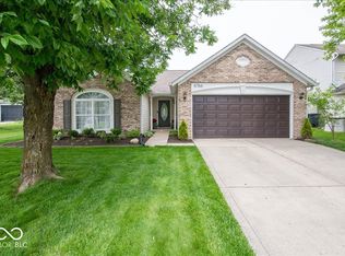 6766 Lexington Cir, Zionsville, IN 46077