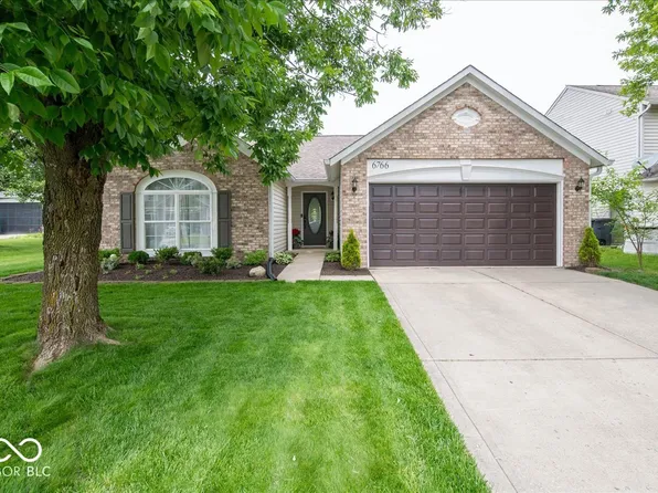 6766 Lexington Cir, Zionsville, IN 46077