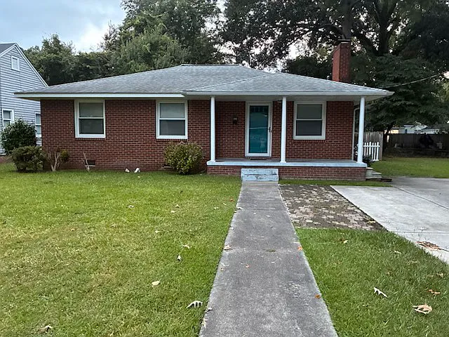 103 N Eastern St