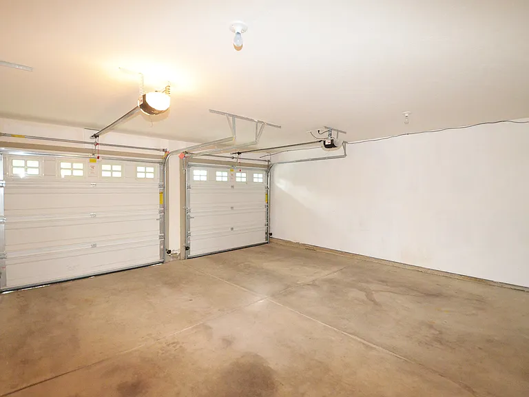 11900 Riley Dr #2 — Photo 33