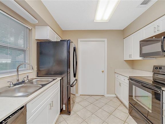 3rd image of 30812 Baltusrol St