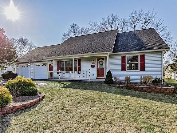 2nd image of 116 Dar Lind Ln