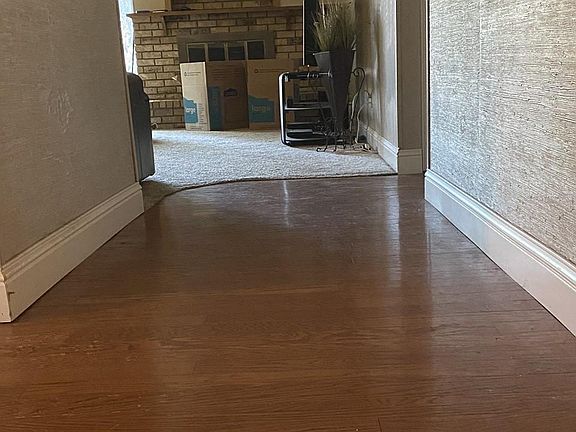 3rd image of 3725 Walnut Dr