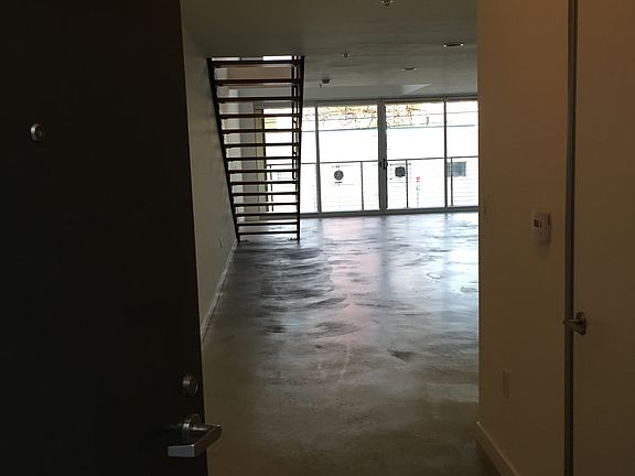 3rd image of 1030 N Alvarado St APT 103