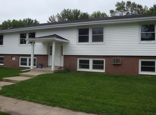 409 27th St NE APT 1, Rochester, MN 55906