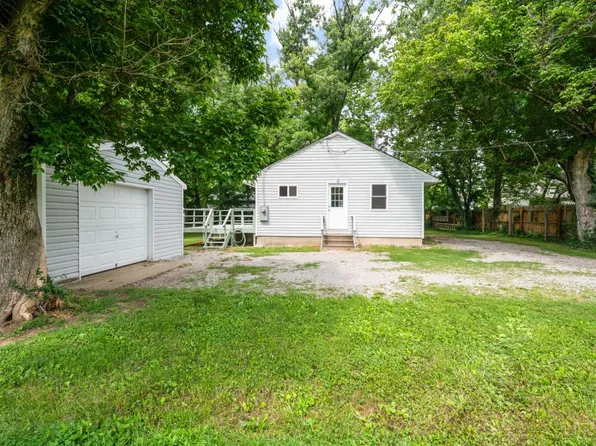 325 Center St, Miamiville, OH 45140