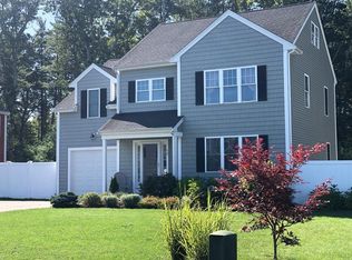 72 Three Rivers Dr, Kingston, MA 02364