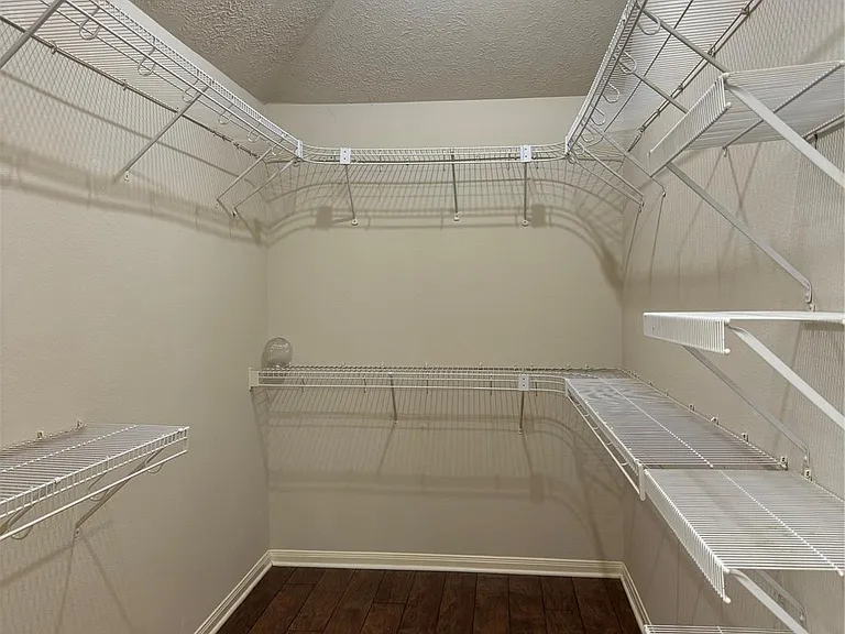 2711 Kimbleton Ct — Photo 22