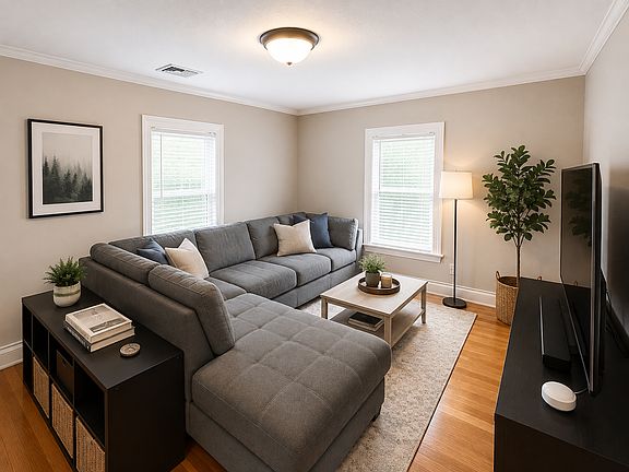 3rd image of 58 Oak St