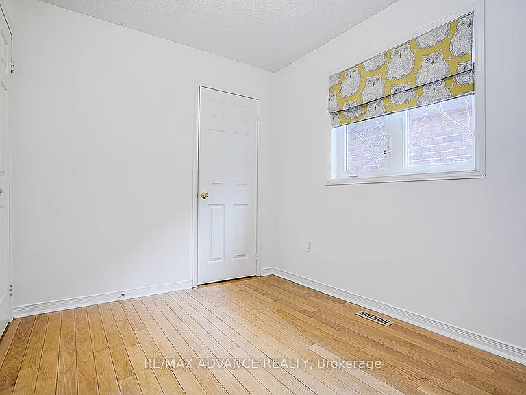137 Laramie Cres — Photo 26
