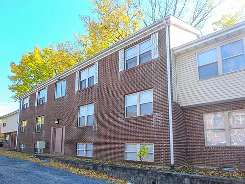 211 Waugh St Photo 1