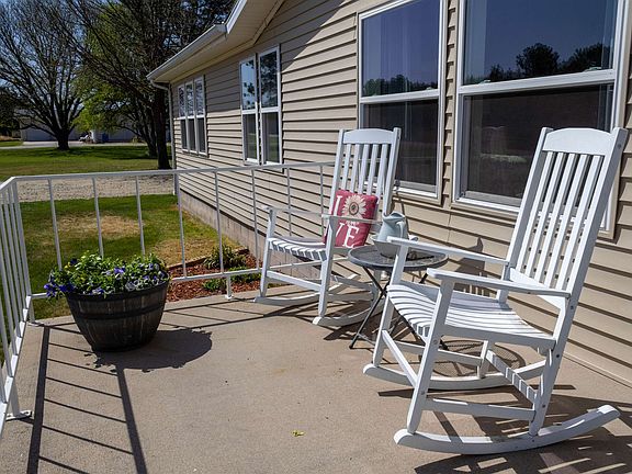 4th image of 11509 Cornhusker Rd