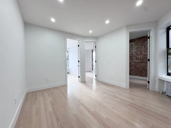 507 West 179th Street image 2 of 8