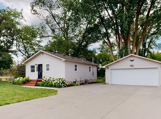 3683 Spruce Ln SE, Rochester, MN 55904