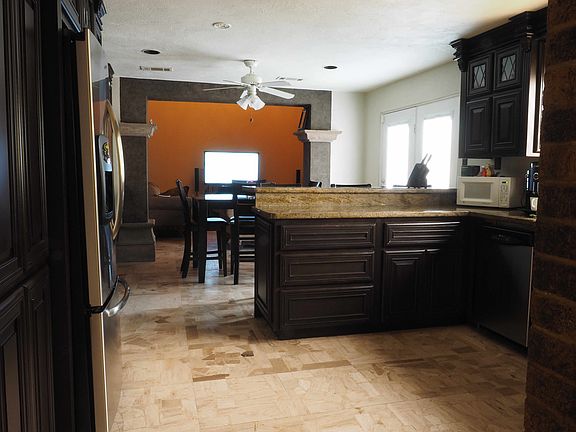 5th image of 1321 McKee Dr