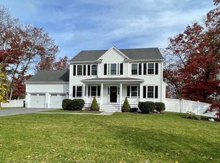 10 Julia Dr, Bellingham, MA 02019