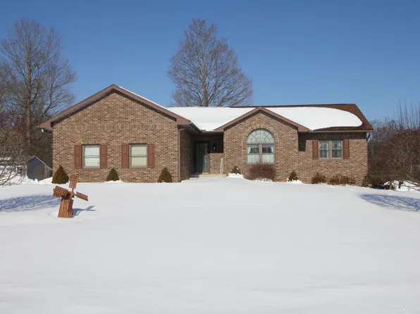 2047 Green Glen Dr, Du Bois, PA 15801